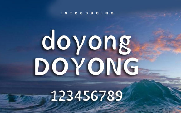 Doyong: A Wavy Display Font for Handmade Creations